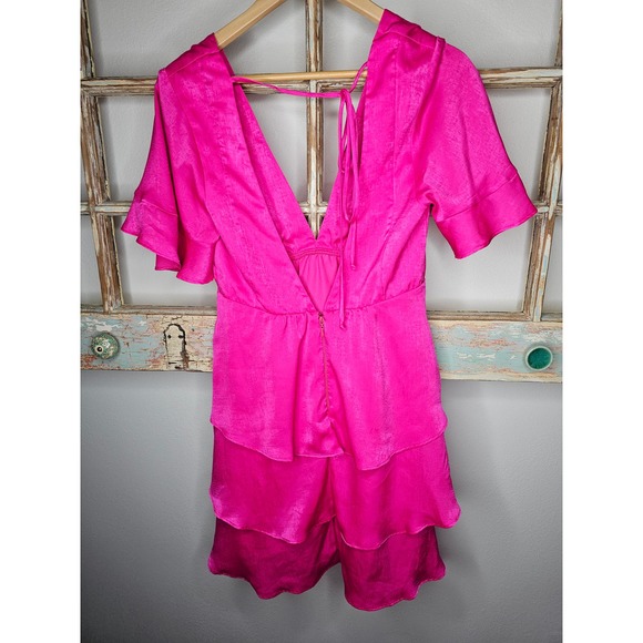 Show Me Your Mumu Hot Pink Dulce Tiered Deep V Mini Size Large - Picture 12 of 16